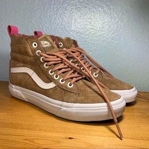 🌸 Vans high top SK8 Women’s 7.5